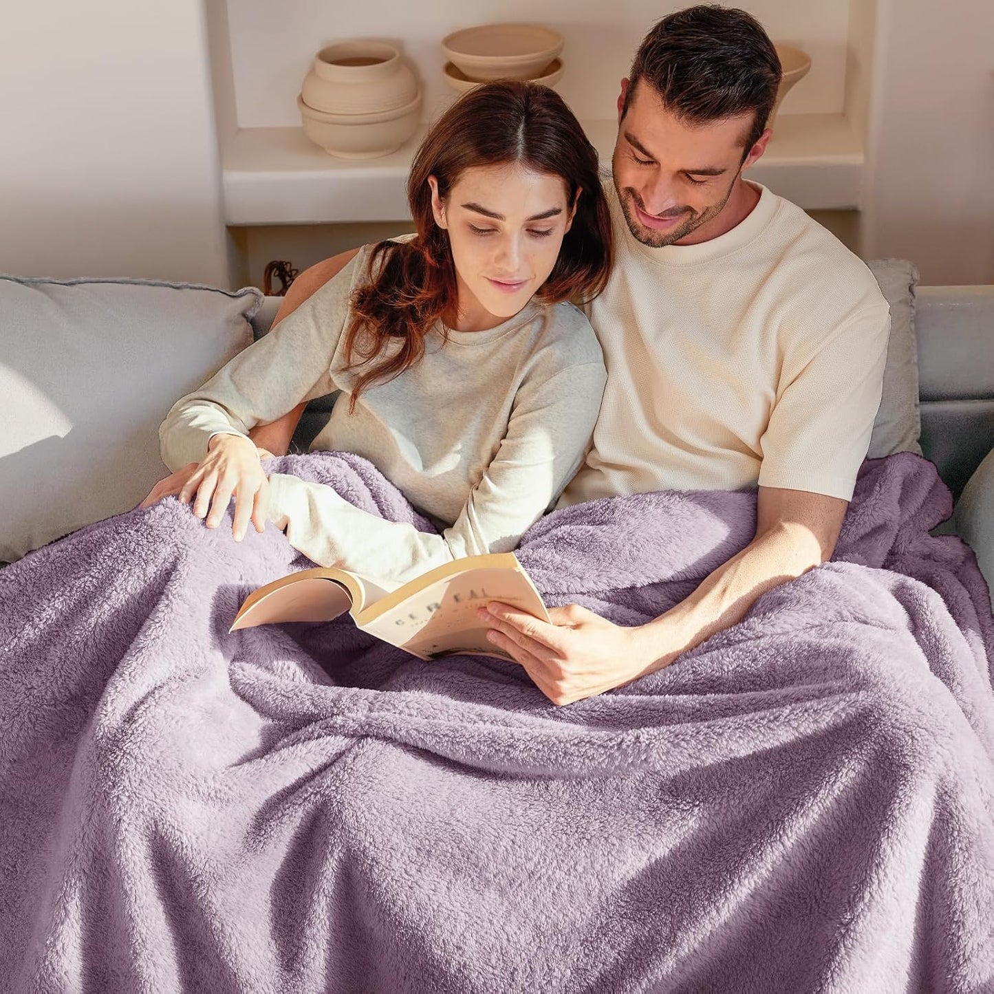 Exclusivo Mezcla Queen Size Flannel Fleece Blanket, Super Soft Velvet Plush Bed Blanket, Fuzzy Cozy and Warm for All Seasons, 90x90 Inches, Grayish Purple