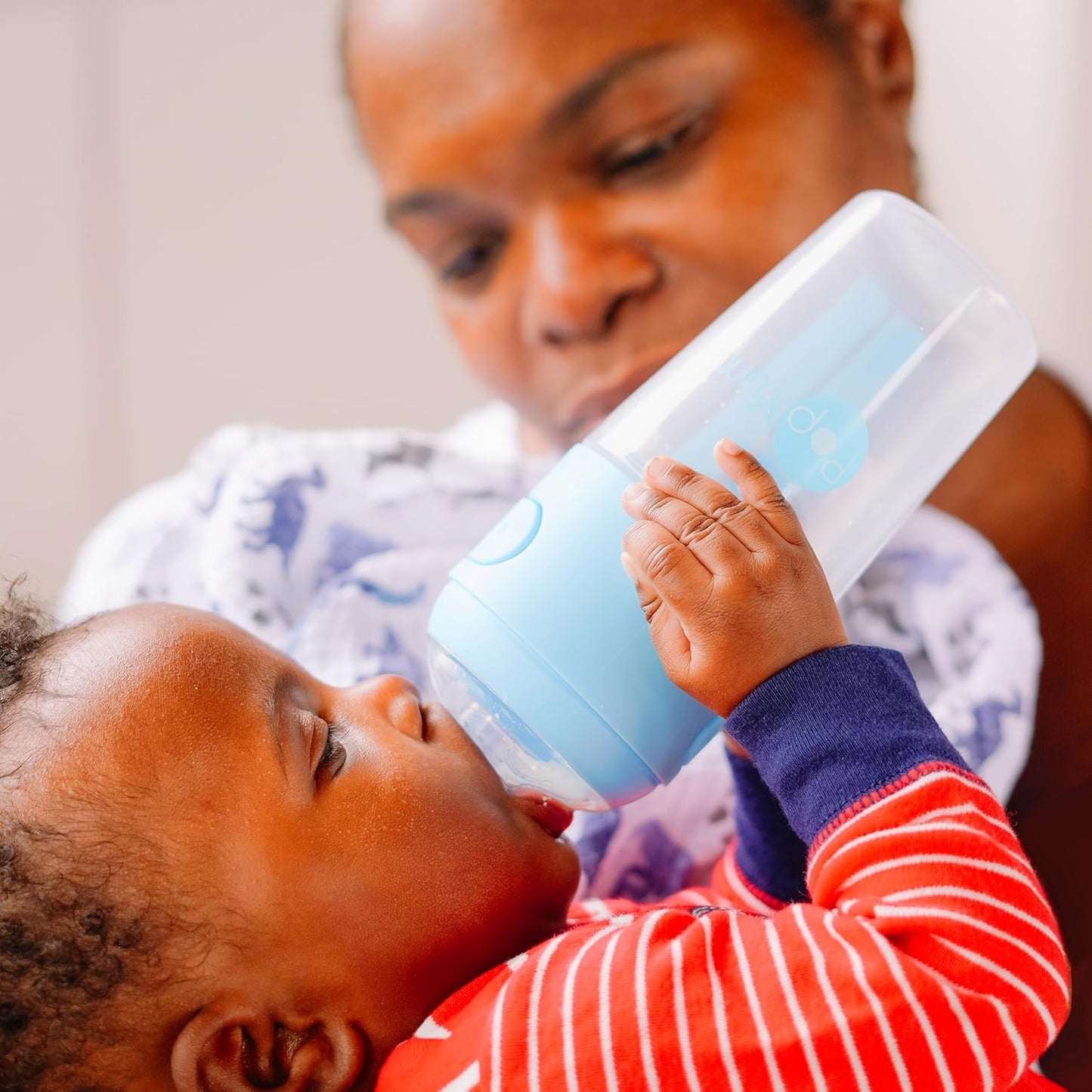 PopYum 9 oz Blue Anti-Colic Formula Making/Mixing/Dispenser Baby Bottles, 2-Pack with #2 Medium Flow Nipples, 260 ml, BPA-Free, Natural Latch