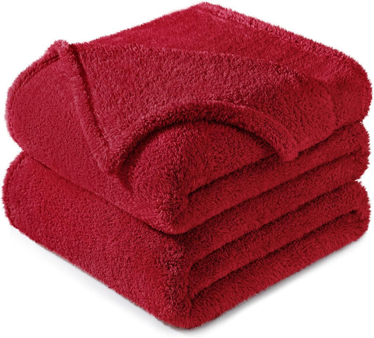 Exclusivo Mezcla Queen Size Flannel Fleece Blanket, Super Soft Velvet Plush Bed Blanket, Fuzzy Cozy and Warm for All Seasons, 90x90 Inches, Deep Red